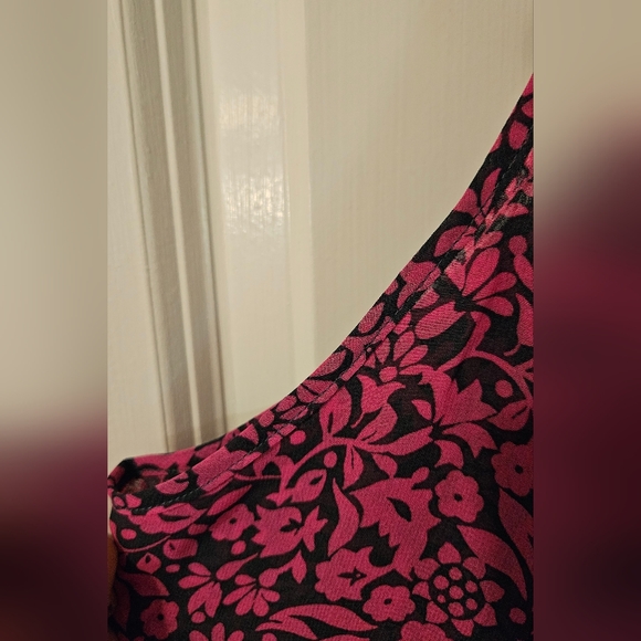 Lane Bryant 18/20 Semi-Sheer Pink Floral Scoop Neck Adjustable Strap Cami NWT - Picture 5 of 9